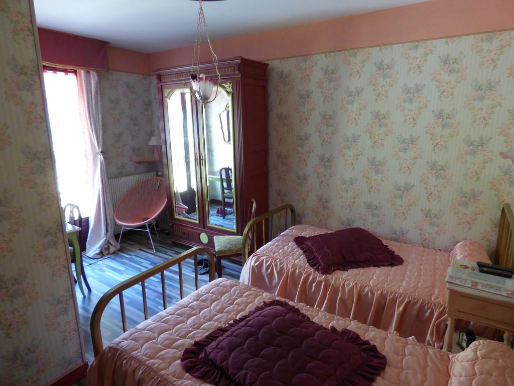 Beau Site Guimauve Et Vieilles Dentelles Bed and Breakfast Royères-Saint-Léonard Buitenkant foto